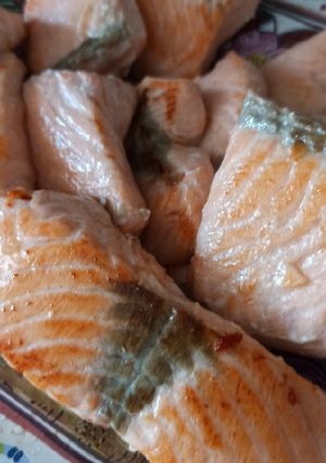 Una foto de Salmón en salsa de naranja