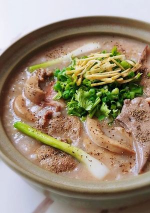 Hình của món CHÁO tim-gan-cật.