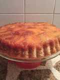 Torta invertida de duraznos en almíbar