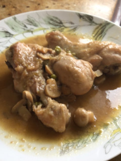 Una foto de Jamoncito de pollo al oporto