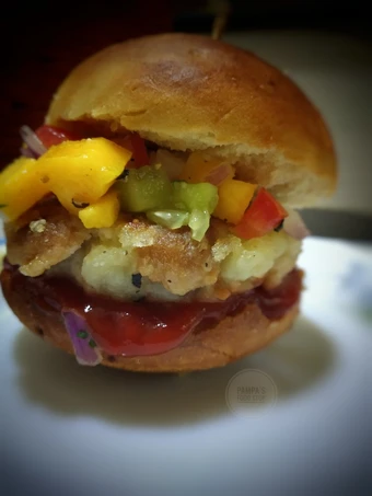 Simple Way Make Recipe Mango salsa burger that is Can Pamper Your Tongue, Perfect}