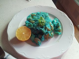 Arroz con alubias y rabas...azul...especial niños