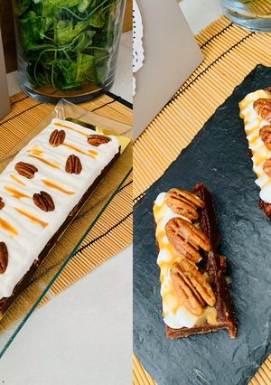 Une photo de Brownie chocolat au lait crème chantilly Noix de Pécan &caramel beurre salé 🍴