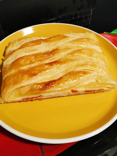 Sajtos - sonkás leveles recept fotója