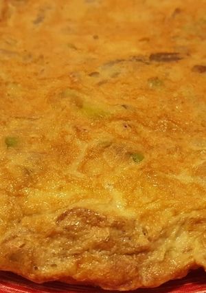 Foto principal de Tortilla de espárragos y alcachofas