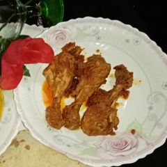A picture of Fry masala chicken.