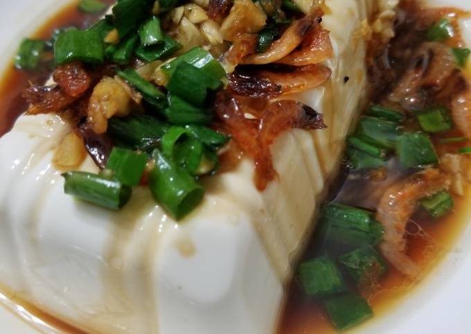 Chinese Steam Tofu with dried shrimp, garlic, soya sauce 蒜蓉蝦米蒸豆腐