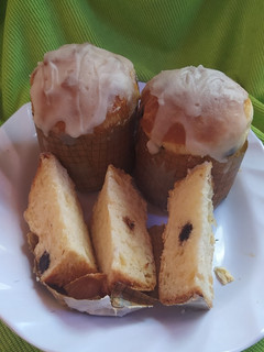 Una foto de Pan Dulce Navideño Con Yogurt