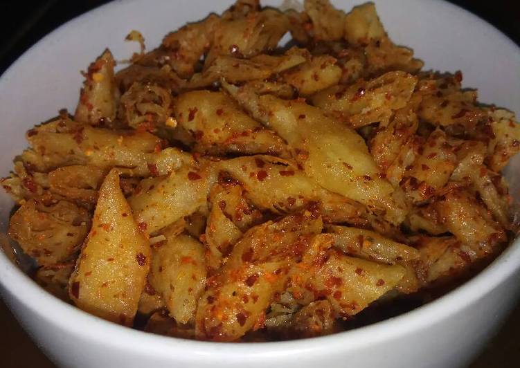 Keripik lumpia hot