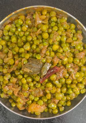 A picture of Matar Ki Ghugni/ Bihari Style Matar Ka Sukha Ghugni.