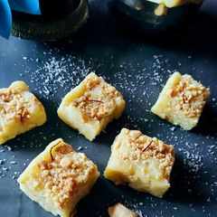 A picture of Cashew Coconut Burfi.