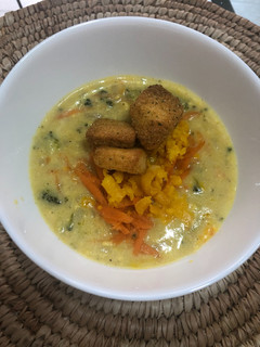 Una foto de Sopa de brócoli con queso cheddar
