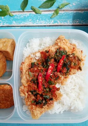 Foto resep Ayam Crispy Penyet (Sambal Kemangi)