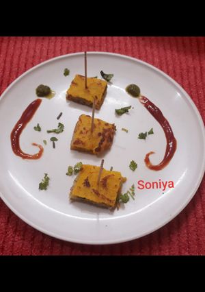 बेसन चीला सैंडविच (besan cheela sandwich recipe in Hindi) रेसिपी मुख्य फोटो