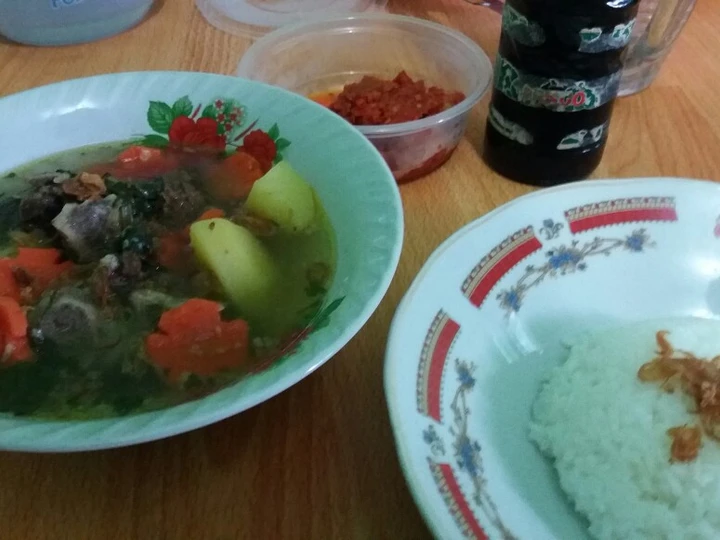 Cara Gampang Membikin Resep Sup Tulang Sapi Slow Cooker yang Sempurna Anti Ribet, Sempurna
