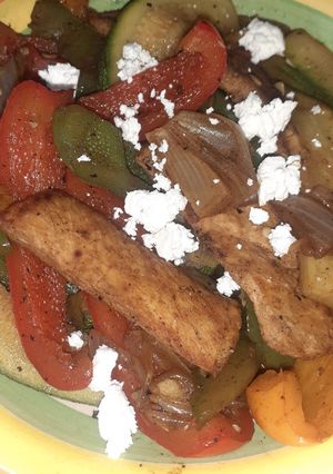 Una foto de Fajitas de pollo 🧅🍗