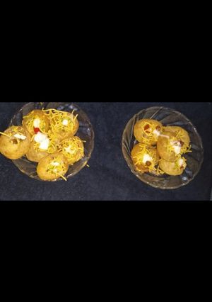 દહીં પૂરી ચાટ( દહીં poori Chaat Recipe in Gujarati રેસીપી મુખ્ય ફોટો