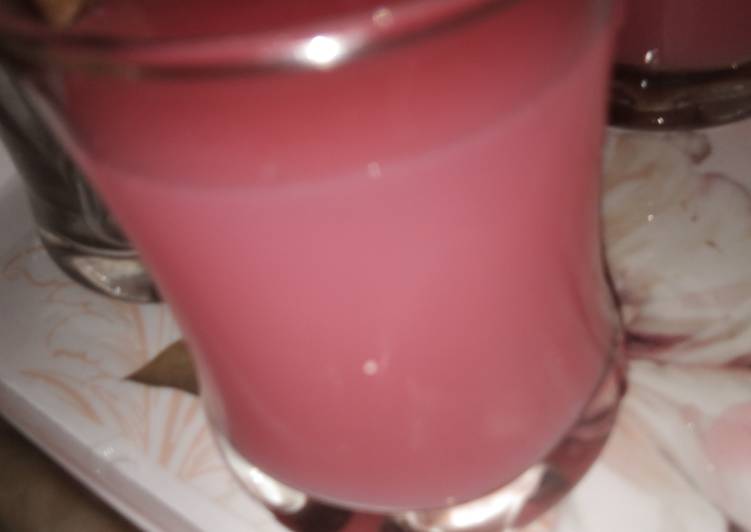 Steps to Make Pomegranate and litchi juice