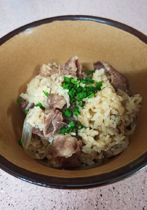 肥牛炊飯 的食譜成品照片