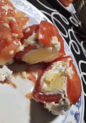 Una foto de Tomates rellenos con huevo