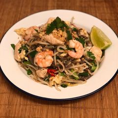 A picture of On the fly soba pad thai 🇹🇭.