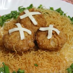 A picture of Pasta Kachori.