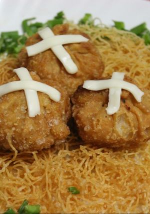 A picture of Pasta Kachori.