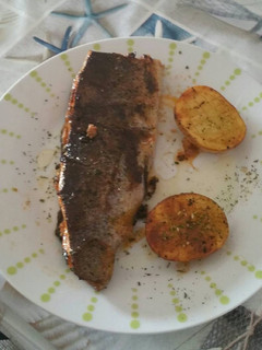 Una foto de Trucha rellena de calabacín