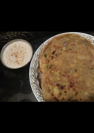 A picture of Aloo Khasta paratha.