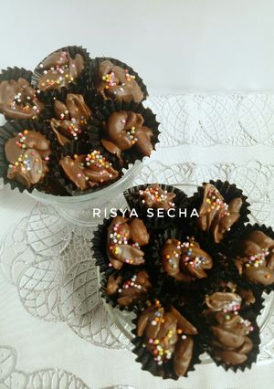 Foto resep Coklat Kacang Cup