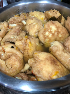 Una foto de Escabeche de buñuelos de bacalao