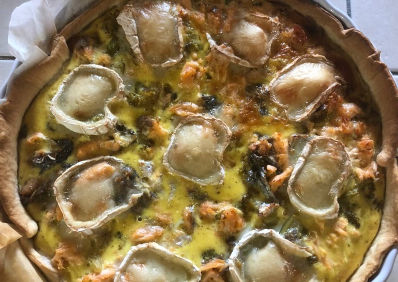 Quiche brocolis saumon chèvre