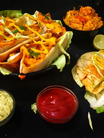 Easy Way Prepare Recipe Pita Bread stuffed Cauliflower Tikka that is Really Delicious, So Delicious}