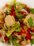 Ensalada de alcachofas con garbanzos