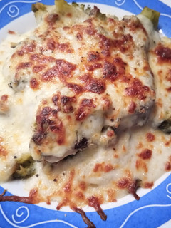 Una foto de Brócoli con Patata, Zanahoria, Manzana y Panceta gratinado con Bechamel y Mozzarella