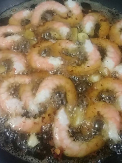 Una foto de 353. Gambas ajillo