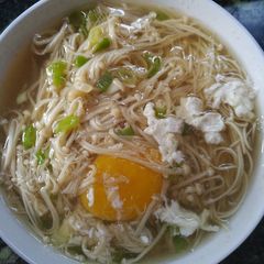 A picture of Japanese Noodles.