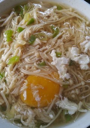 A picture of Japanese Noodles.