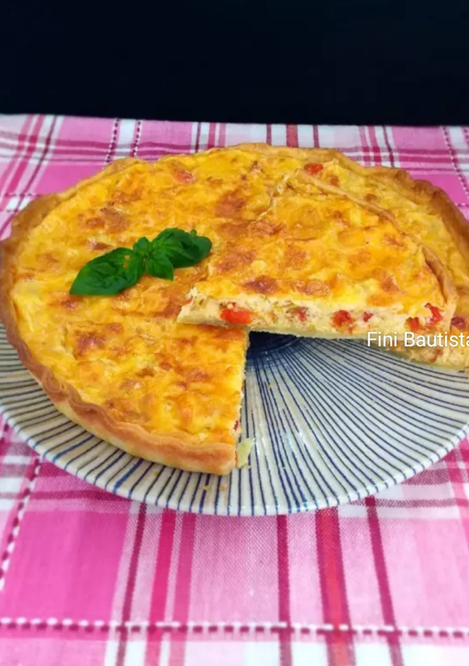 Una foto de Quiche de aprovechamiento de pollo asado