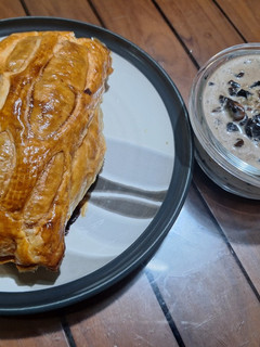Foto resep Salmon en Croute with Mushroom Sauce
