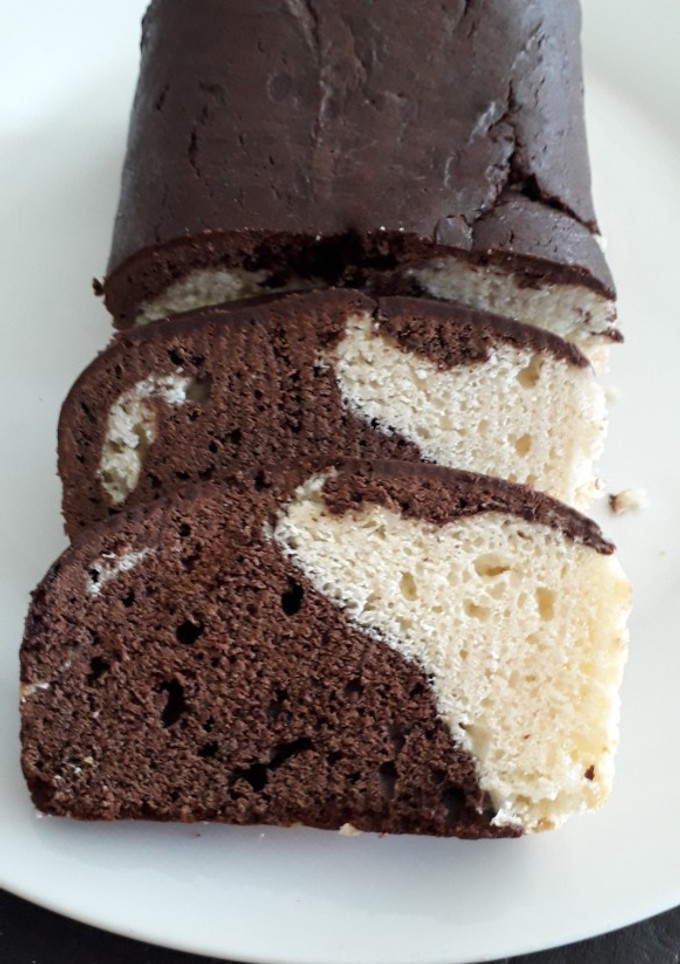 Una foto de Budín marmolado 💕
