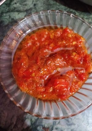 फलाहारी टमाटर लौंजी (Falahari tamatar launji recipein hindi) रेसिपी मुख्य फोटो