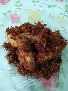 Foto resep Ayam goreng serundeng kelapa