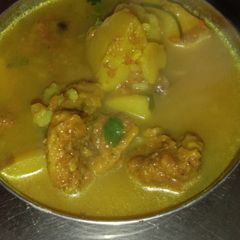 A picture of Aloo Wadi Sabzi.