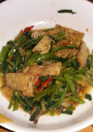 Foto resep Tumis kangkung tempe