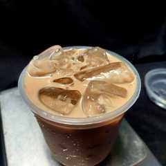 A picture of Iced Palm Sugar Latte.