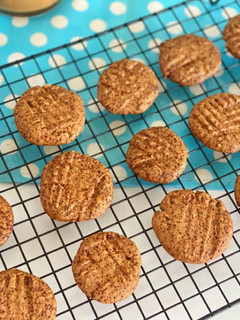 Foto resep Keto / debm Peanut chocolate cookies