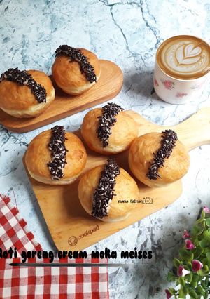 Foto resep Roti goreng cream moka meises