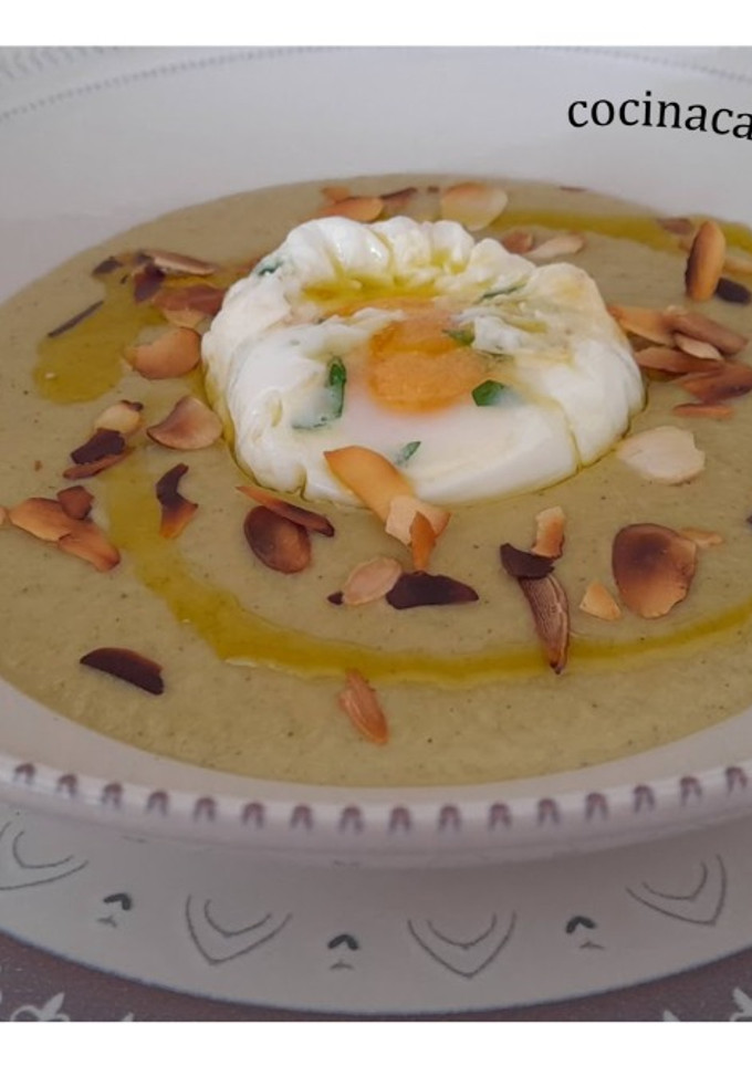 Una foto de Crema de brócoli