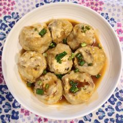 A picture of Steamed Beancurd Ball with Minced Fish and Tofu.